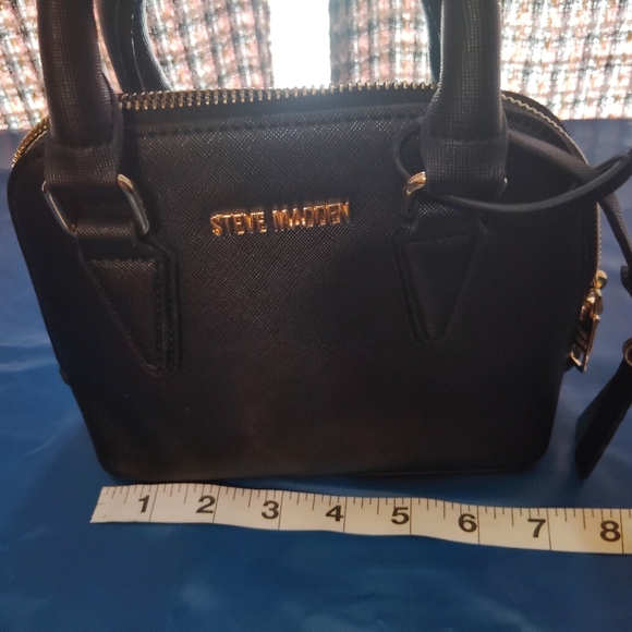 Steve Madden Mini/ Small Purse With Side Tag - Picture 12 of 16
